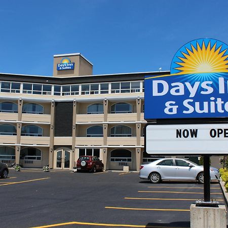 Days Inn & Suites By Wyndham North Bay Downtown Zewnętrze zdjęcie