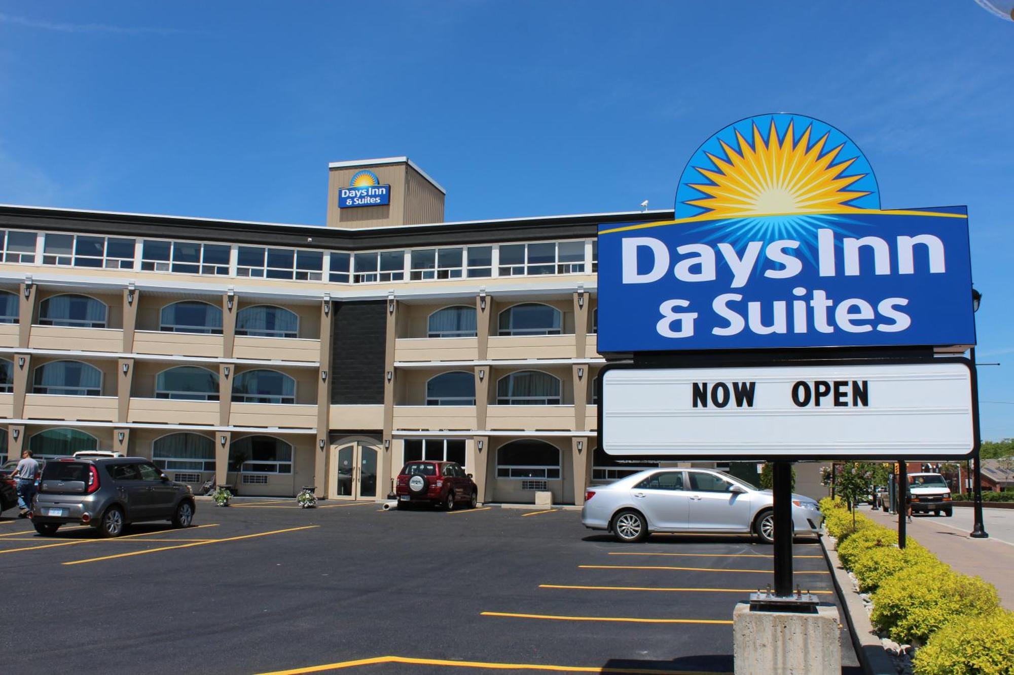 Days Inn & Suites By Wyndham North Bay Downtown Zewnętrze zdjęcie