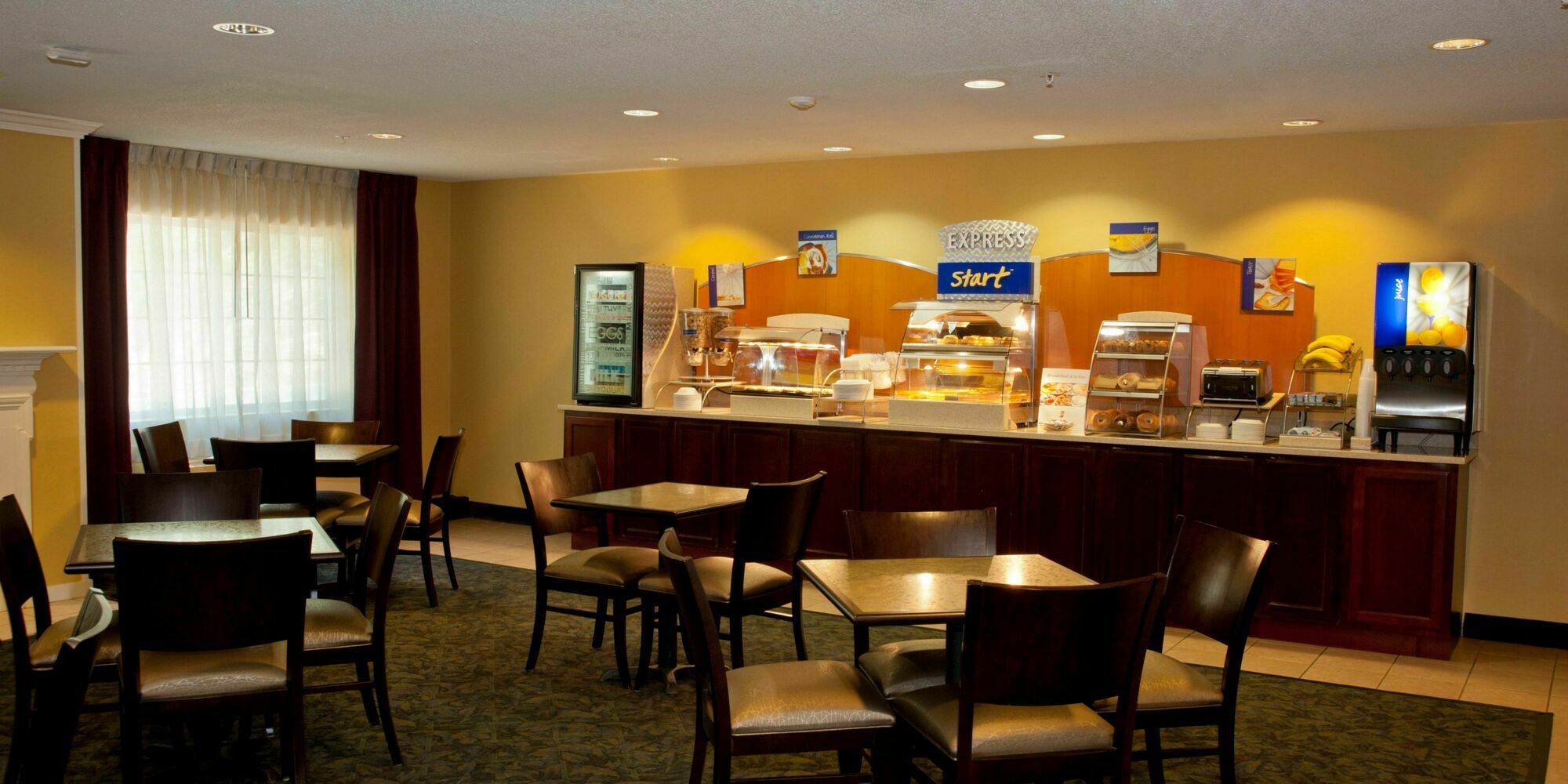 Days Inn & Suites By Wyndham North Bay Downtown Zewnętrze zdjęcie